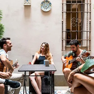  Hostel Carlota Braun İspanya