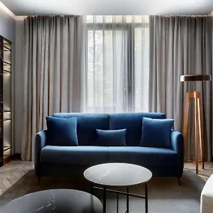 ***** Otel Radisson Collection İspanya